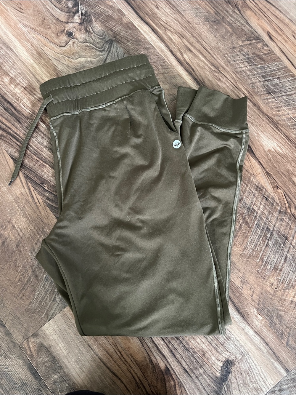 Senita Athletics Olive Jogger Pants with Drawstring Waist - MT - Picture 3 of 5